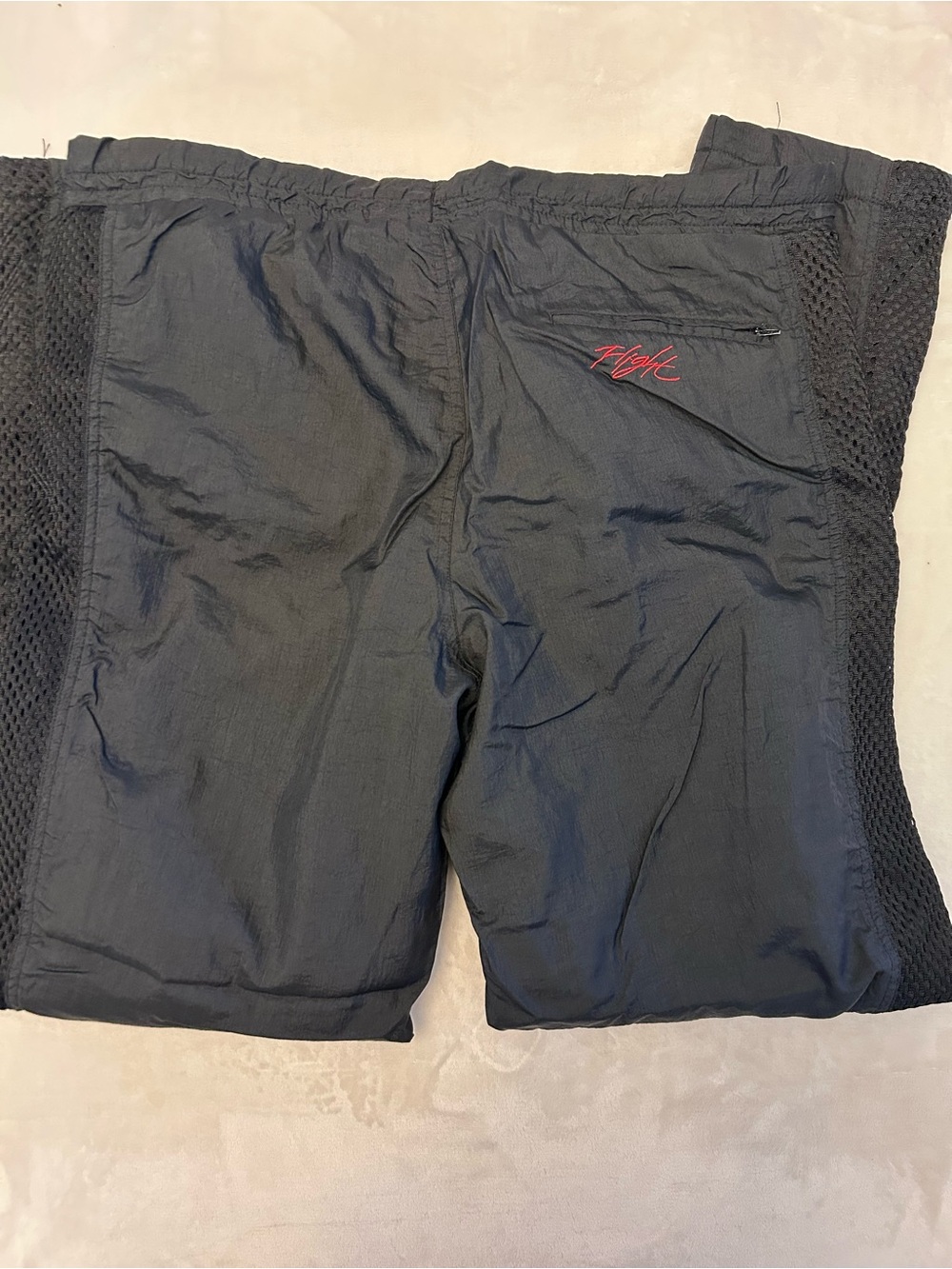 Nike Jordan Flight Men’s Black lined windbreakers with Red Logo - Picture 3 of 7